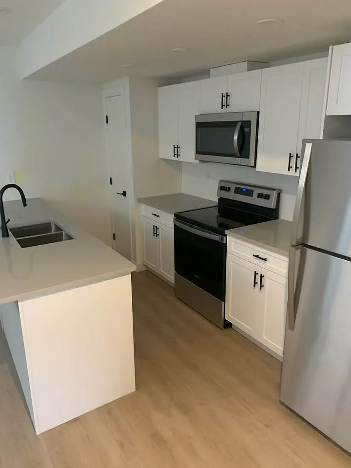 2 bed, $1,550 — Photo 1