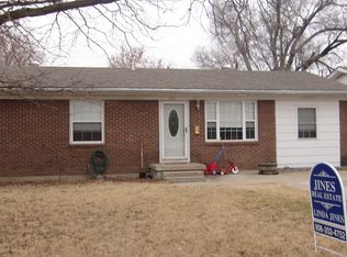 1110 S Grinnell St, Perryton, TX 79070