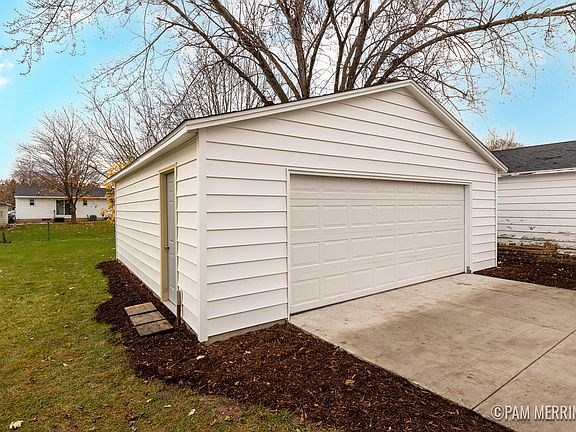 3rd image of 228 Jane Ellen Dr SE