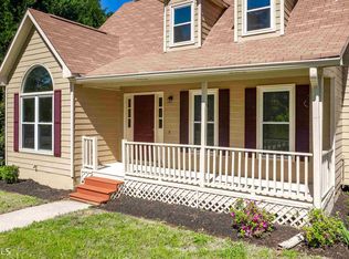 5465 Princeton Oaks Dr, Sugar Hill, GA 30518