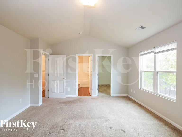 513 Ellingsworth Ln — Photo 8
