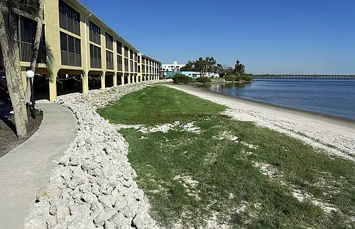 14459 River Beach Dr #D-229 Photo 1