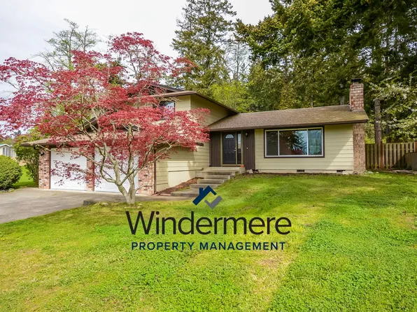 1285 Crescent Dr, Oak Harbor, WA 98277