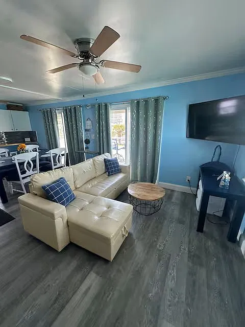 2 bed, 1100 sqft, $2,850 — Photo 1