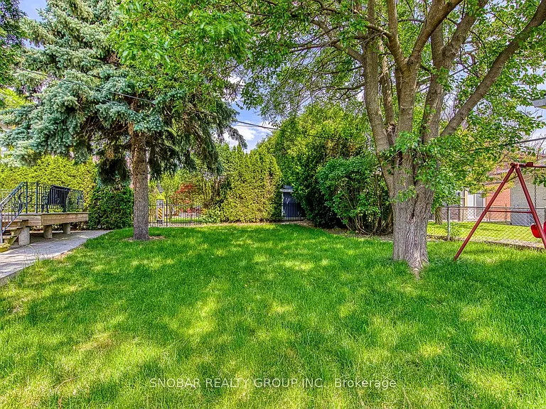 42 Norgrove Cres — Photo 24