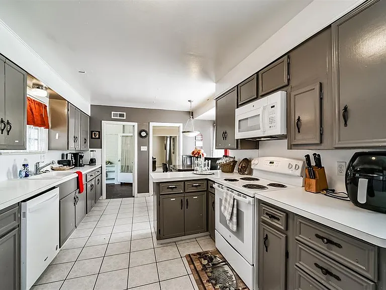 3423 Ozark St — Photo 39