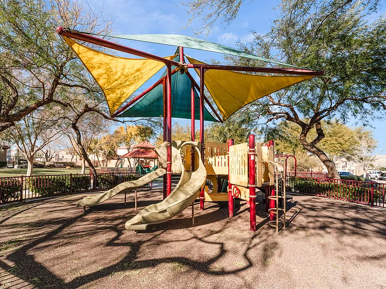 9132 Gabardine Ave — Photo 34