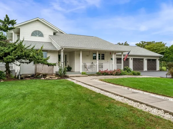 10413 N Harold, Brooklyn, WI 53536