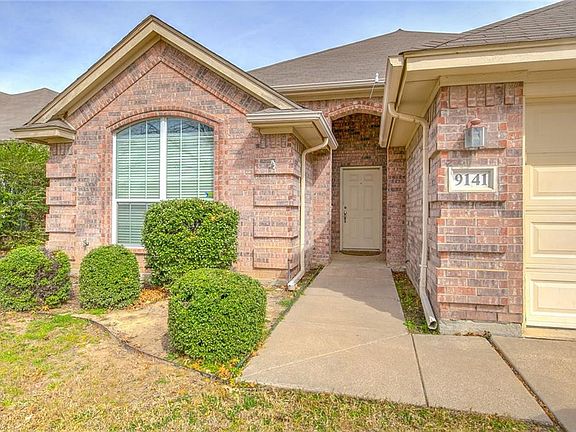 2nd image of 9141 Autumn Falls Dr