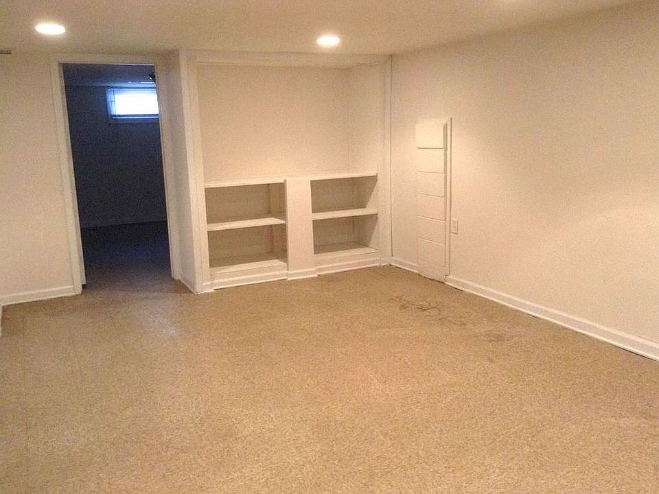 1st image of 633 E 162nd Pl #House