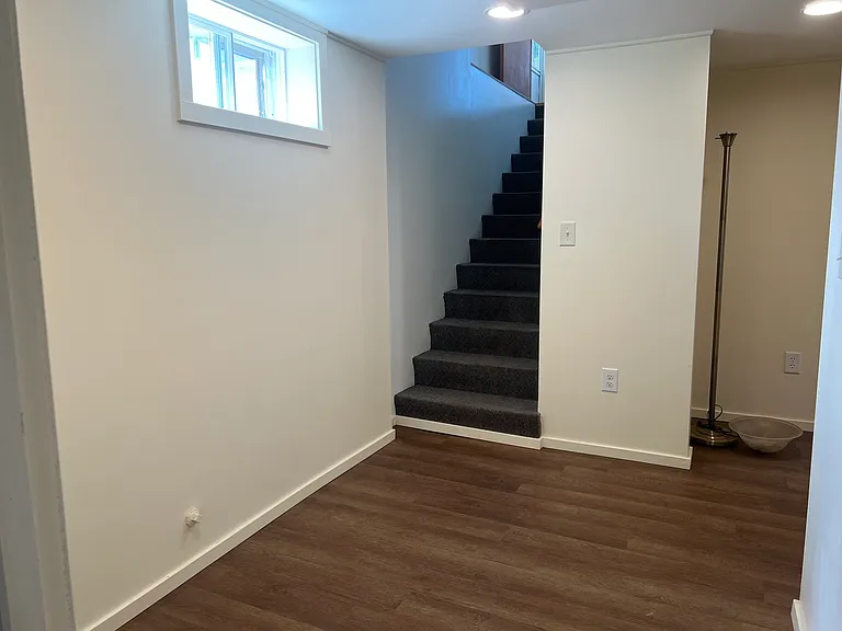 201 W Sussex Ave — Photo 7