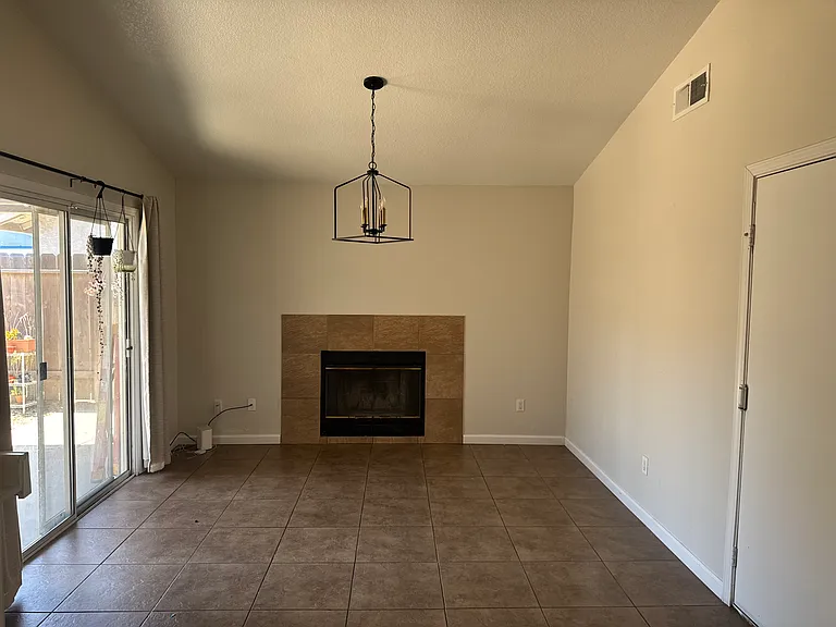 1532 Atteboro Ct — Photo 4
