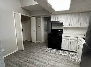 311 Kings Way UNIT C, Mansfield, TX 76063