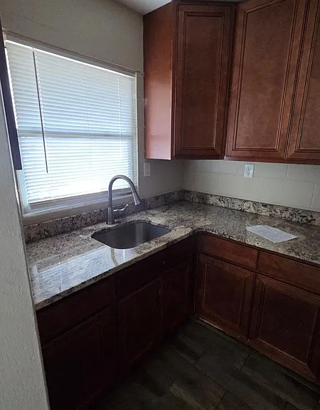 2040 W Church St #9 — Photo 2