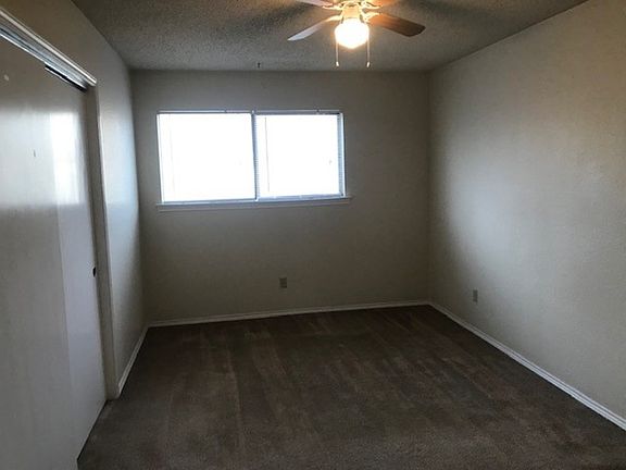 4th image of 1412 Palmnold Cir E