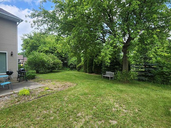 3rd image of 715 Edge Point Ct