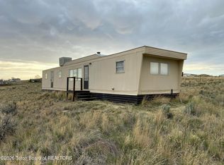 10 Oriole Ln, Boulder, WY 82923