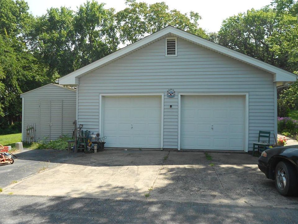 2nd image of 55847 221st St