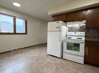 2532 T St #6, Lincoln, NE 68503