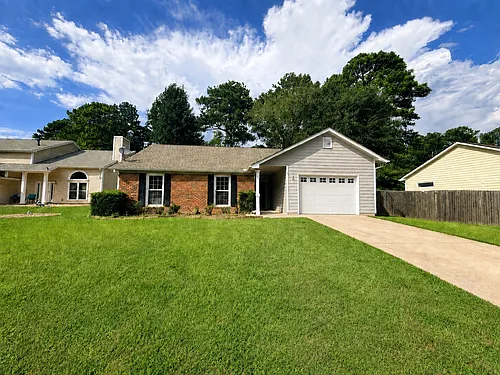 2129 Crystal Lake Dr Photo 1