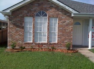 9109 Oz Dr, Chalmette, LA 70043