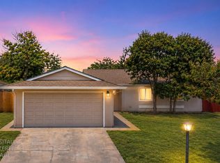 7229 Lawnwood Dr, Sacramento, CA 95828