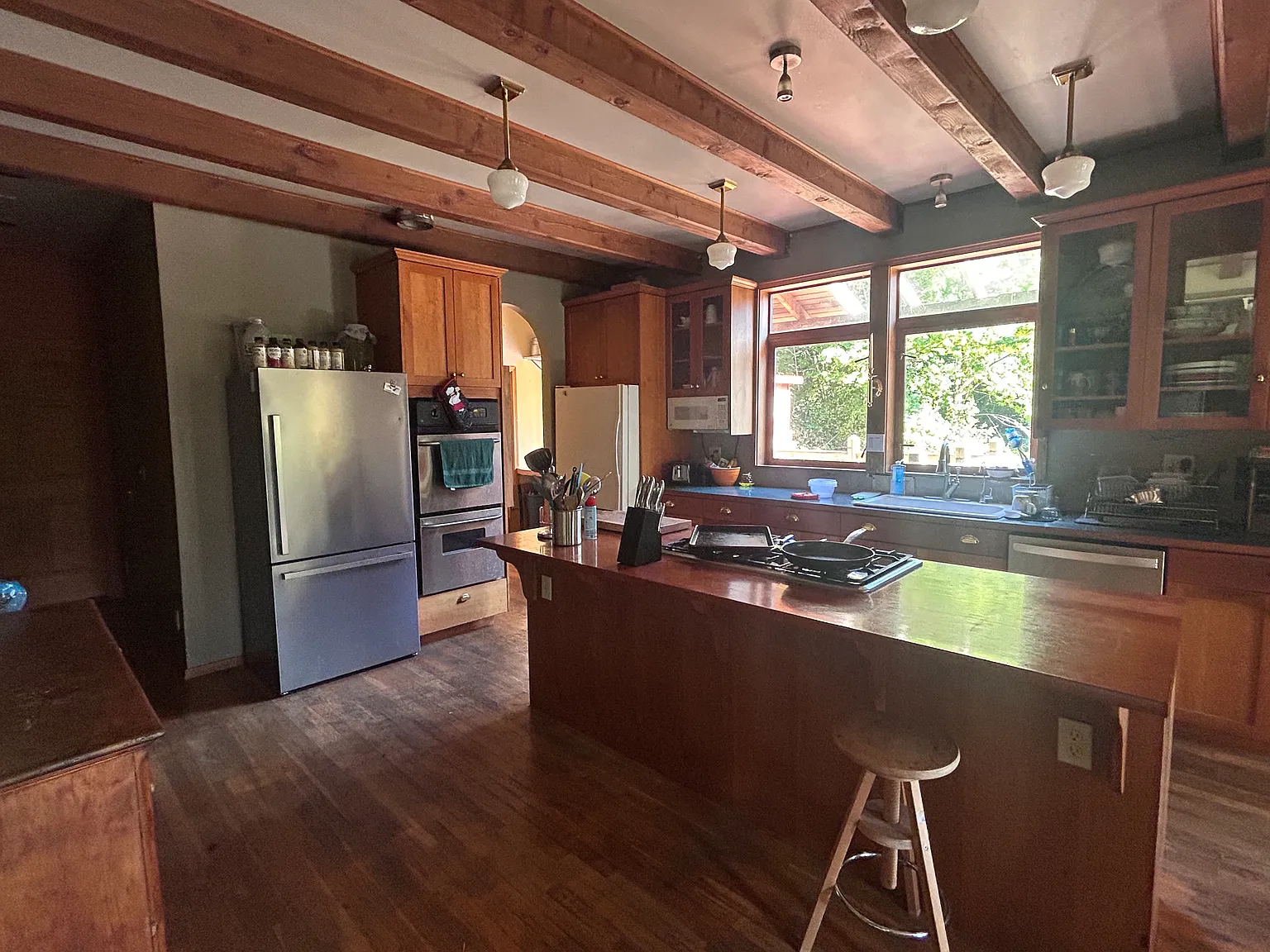 4 bed, 2.5 bath, 4200 sqft, $695 — Photo 4