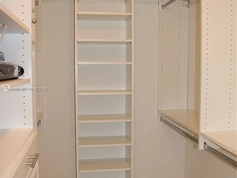 16275 Collins Ave — Photo 13