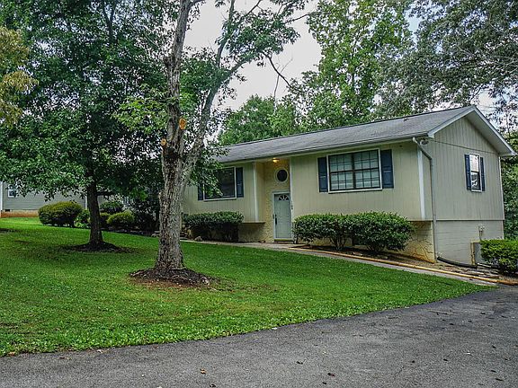 3rd image of 1105 Monroe Cir