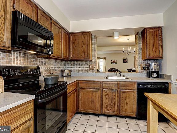 4th image of 11763 Lone Tree Ct