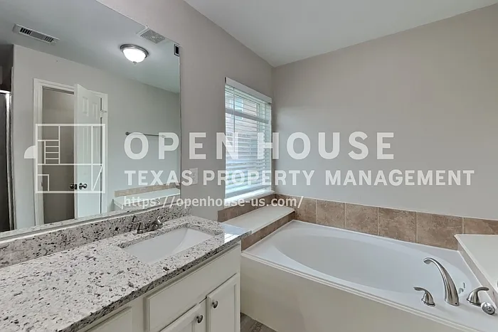 8902 Carmel Grove Ln — Photo 11
