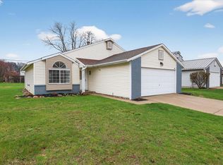 1926 Woodland Dr, Elkhart, IN