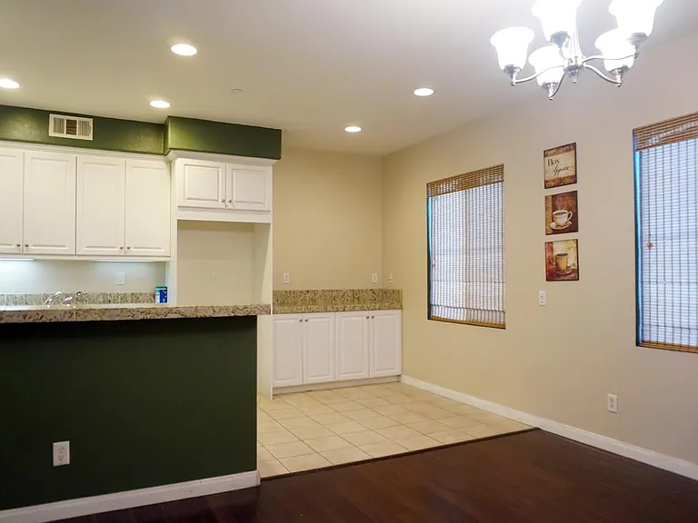 347 W Linden Dr — Photo 7