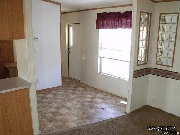 4th image of 2790 HEARNE Avenue