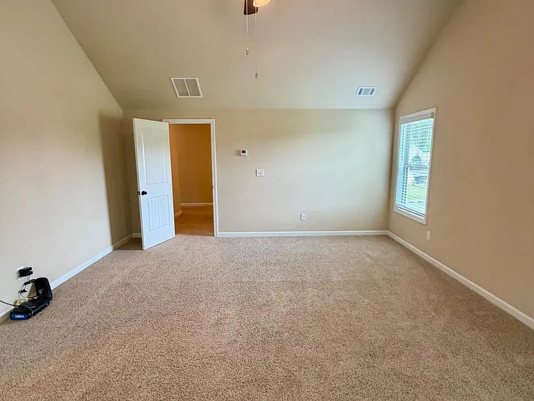 104 Armory Creek Dr — Photo 10