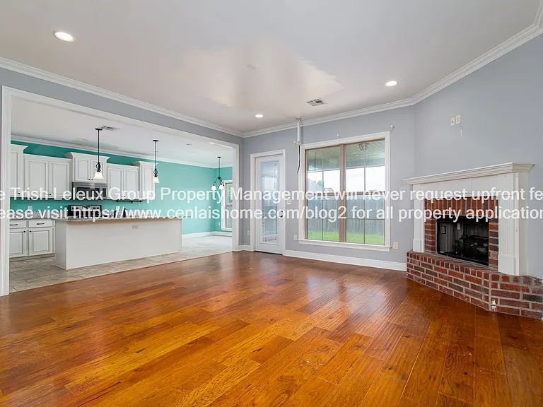 5228 Bluebird Ln — Photo 3