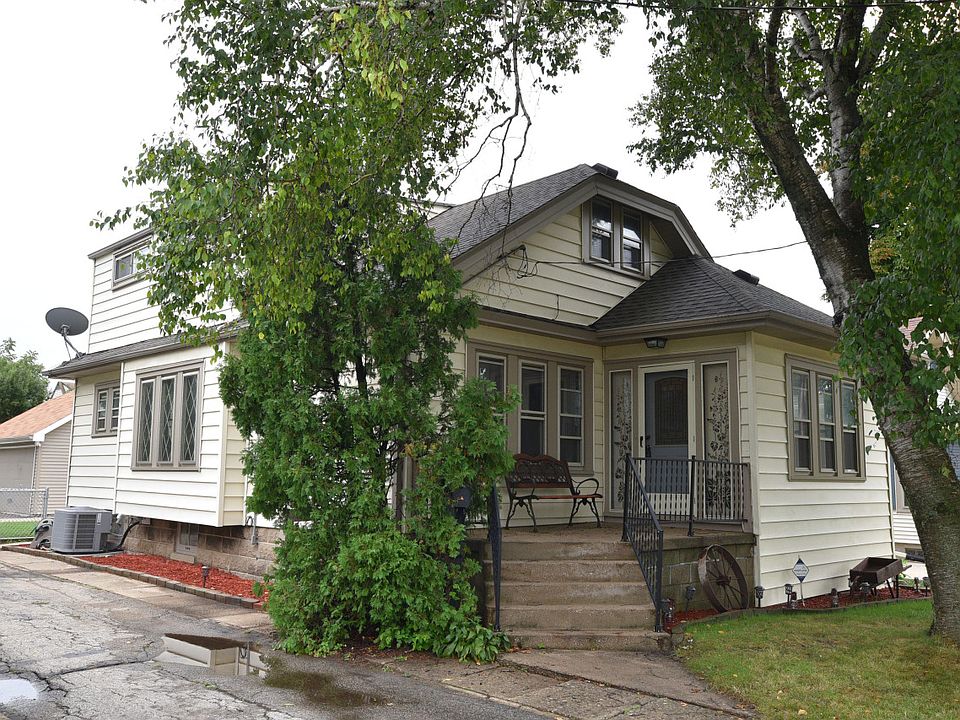1st image of 1929 E Howard Ave