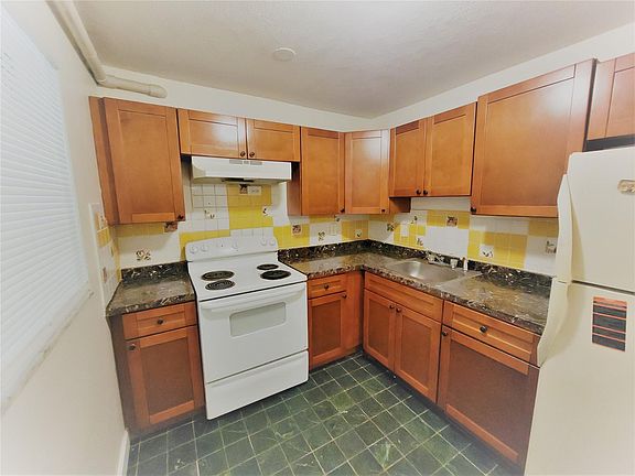 4th image of 15600 NW 7th Avenue #115