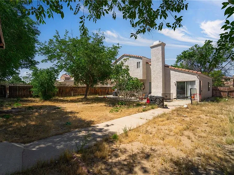 44920 Calston Ave — Photo 21