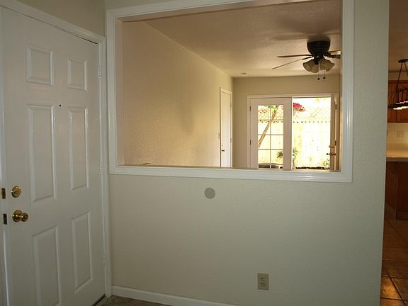 4th image of 604 Lynwood Ct