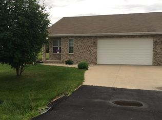 W5767 Skippers Ln, APPLETON, WI 54915