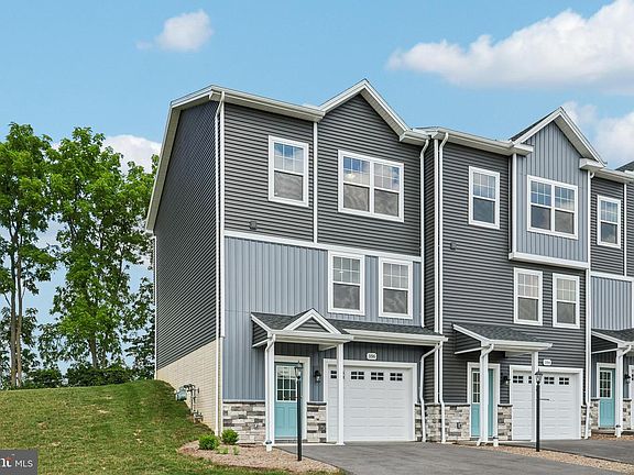 2nd image of 186 Highpoint Park Dr