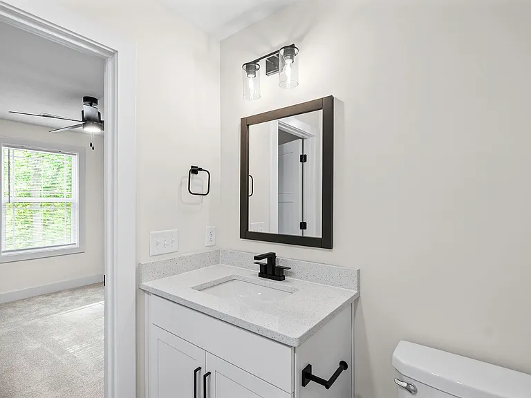 217 Cave St #5-7 — Photo 16