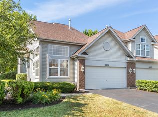 3201 Raphael Ct, St Charles, IL 60175