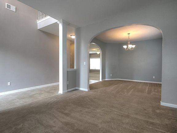 5th image of 3877 Winthrop Dr