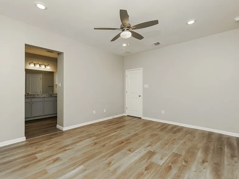 3849 Ivy Path — Photo 9