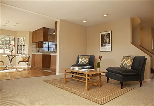 3rd image of 123 Southampton Ln #C