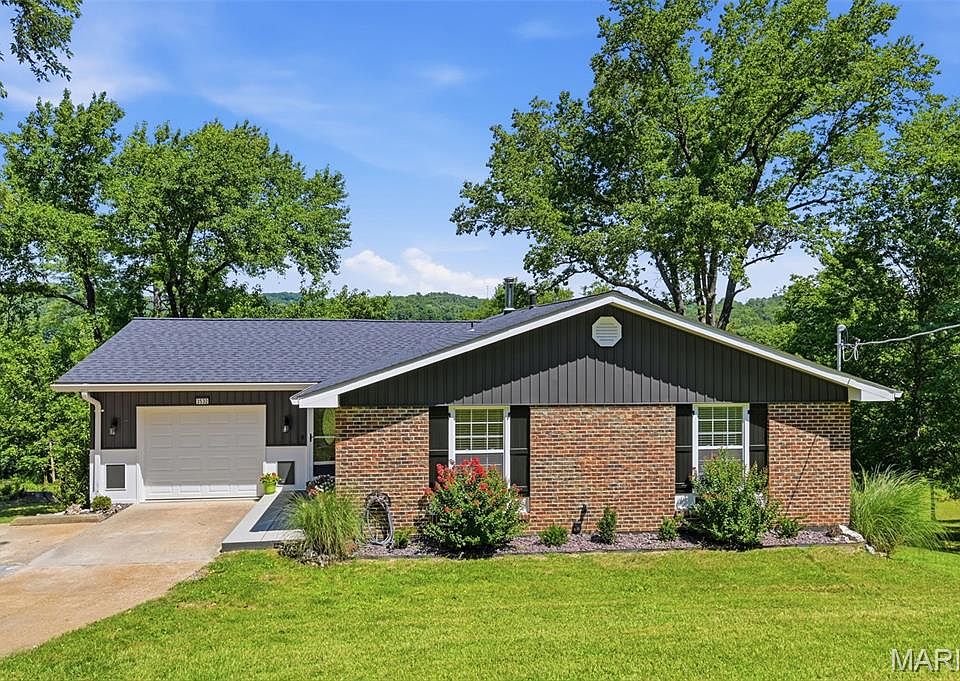 1st image of 3532 Circle Dr