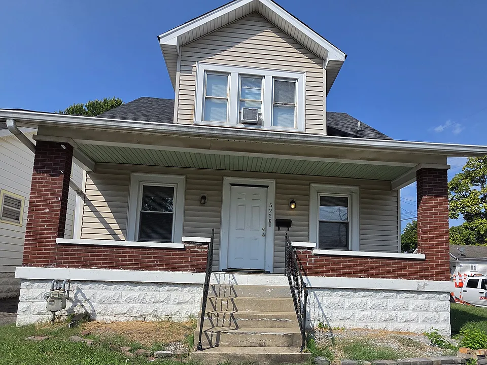 3220 Grant Ave