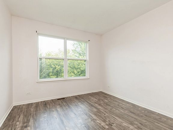 5th image of 1278 Waverly Dr #1278